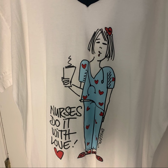 Oversized T-shirt - Picture 2 of 4